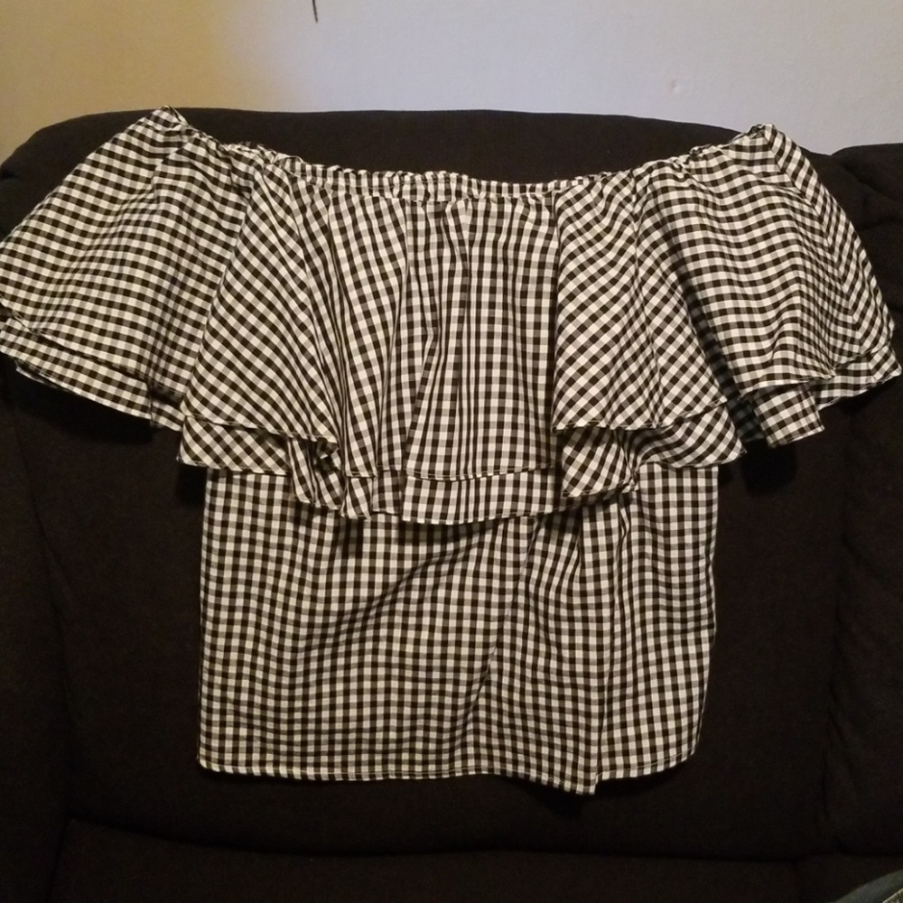 Forever 21 off the shoulders top